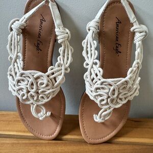 Women’s American Eagle crochet boho thong sandals sz 8